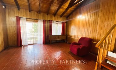 Casa en sector tradicional con vista al río y desembocadura