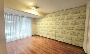 Se arrienda casa ampia y con gran mansarda
