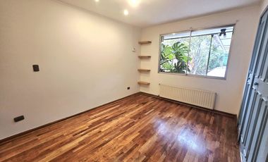 Se arrienda casa ampia y con gran mansarda