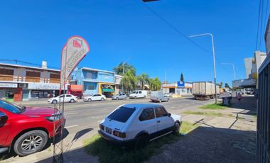 EXCELENTE LOCAL COMERCIAL EN VENTA, IMPORTANTE PUNTO COMERCIAL, PARANA, ENTRE RIOS
