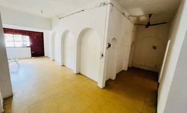 Casa en venta en Paso de Ovejas Veracruz, frente a catedral y parque municipal