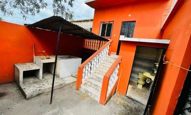 Casa en venta en Paso de Ovejas Veracruz, frente a catedral y parque municipal
