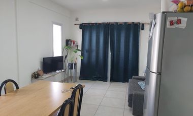 Departamento en dos plantas - 1 dormitorio CON COCHERA - Neuquén capital