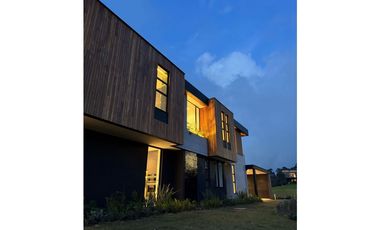 Casa en Arriendo en Alto de Palmas