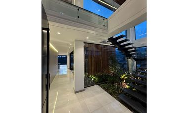 Casa en Arriendo en Alto de Palmas