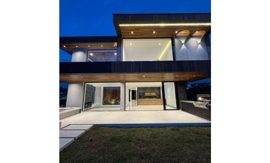 Casa en Arriendo en Alto de Palmas