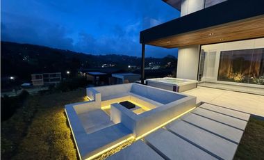 Casa en Arriendo en Alto de Palmas