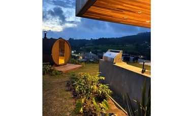 Casa en Arriendo en Alto de Palmas