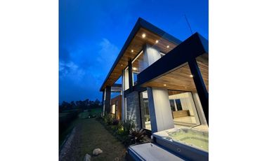 Casa en Arriendo en Alto de Palmas