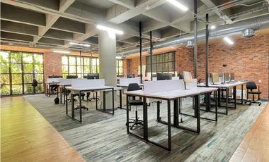 Oficina en Arriendo Las Lomas Medellín