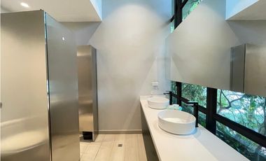 Oficina en Arriendo Las Lomas Medellín