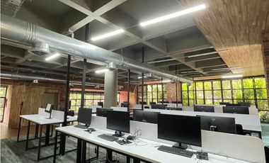 Oficina en Arriendo Las Lomas Medellín