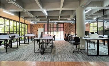 Oficina en Arriendo Las Lomas Medellín