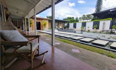 Se Arrienda Casa Campestre en Conjunto Cerrado - Sector La Tebaida