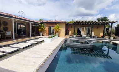 Se Arrienda Casa Campestre en Conjunto Cerrado - Sector La Tebaida