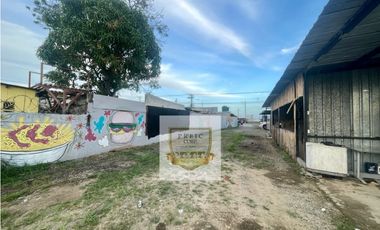 SE VENDE o ALQUILA TERRENO EN TOCUMEN VIA PRINCIPAL