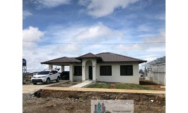 VENTA DE CASA EN ALTO BOQUETE