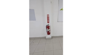 BELLA VISTA  / LOCAL COMERCIAL / 100M / IDEAL PARA CLINICA / VACIO