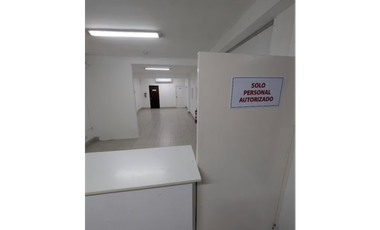 BELLA VISTA  / LOCAL COMERCIAL / 100M / IDEAL PARA CLINICA / VACIO