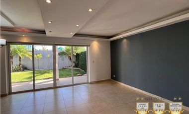 Alquiler de Casa en Reserva de Versalles