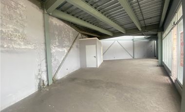 MAÑANITAS / PLAZA LAS MAÑANITAS / 353 M2 / VIA PRINCIPAL / VACIO