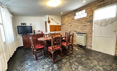 Oportunidad — PH 4 Ambientes — Zona Bernardino Rivadavia