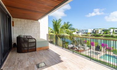 VILLA EN VENTA DE 4 RECAMRAS FRENTE  A LA MARINA UBICADA EN CANCUN LLAVE EN MANO