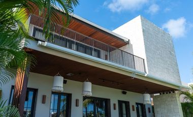 VILLA EN VENTA DE 4 RECAMRAS FRENTE  A LA MARINA UBICADA EN CANCUN LLAVE EN MANO
