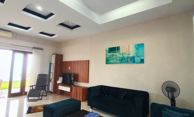 Dijual Rumah Mewah Baru di Kawasan Elit Geuceu Iniem - Lengkap Perabotan + Full AC + Kolam Renang!