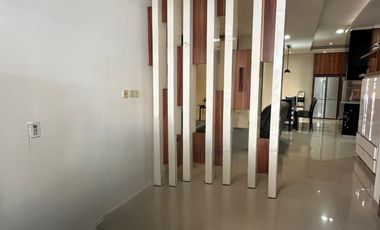 Sewa Murah Rumah Green Lake City ukuran besar 8 x 18