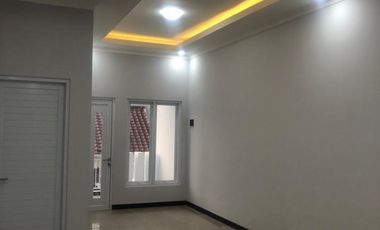 Dijual rumah baru siap huni di swadaya 2 tanjung barat jaksel