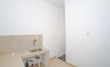 Rumah SHM Strategis dekat  RS Mitra Keluarga Cibubur Siap KPR J-33782