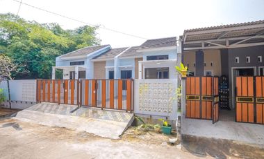 Rumah SHM Strategis dekat  RS Mitra Keluarga Cibubur Siap KPR J-33782