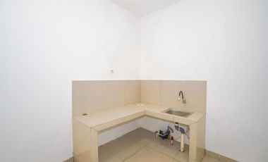 Rumah SHM Strategis dekat  RS Mitra Keluarga Cibubur Siap KPR J-33782