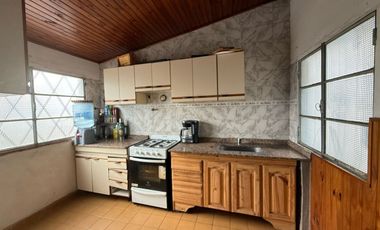 CASA  3 AMB LOTE DE 310 CON PARQUE, PILETA Y COCHE