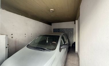 CASA  3 AMB LOTE DE 310 CON PARQUE, PILETA Y COCHE