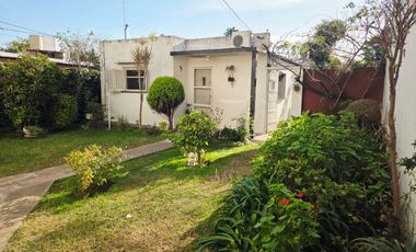 Venta Casa Multifamiliar en Tapiales Gran Lote