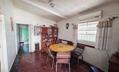 Venta Casa Multifamiliar en Tapiales Gran Lote