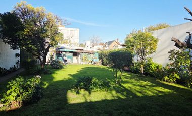 Venta Casa Multifamiliar en Tapiales Gran Lote