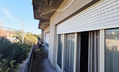 Venta Casa Multifamiliar en Tapiales Gran Lote