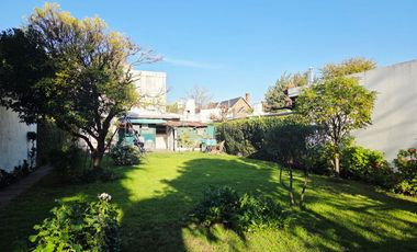 Venta Casa Multifamiliar en Tapiales Gran Lote