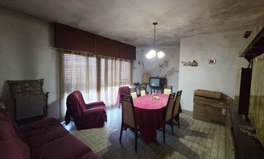 Venta Casa Multifamiliar en Tapiales Gran Lote