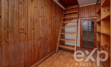 Casa en Venta en Avenida Central con Avenida Las Nalcas Norte