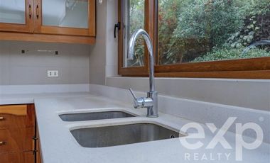 Casa en Venta en Avenida Central con Avenida Las Nalcas Norte