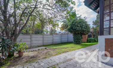 Casa en Venta en Avenida Central con Avenida Las Nalcas Norte