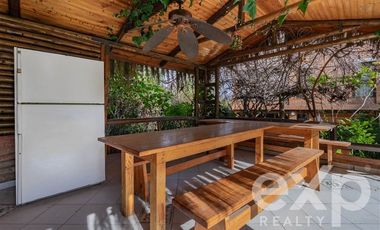 Casa en Venta en Avenida Central con Avenida Las Nalcas Norte