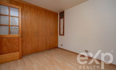 Casa en Venta en Avenida Central con Avenida Las Nalcas Norte