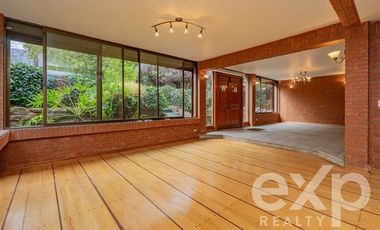 Casa en Venta en Avenida Central con Avenida Las Nalcas Norte