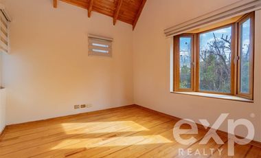 Casa en Venta en Avenida Central con Avenida Las Nalcas Norte