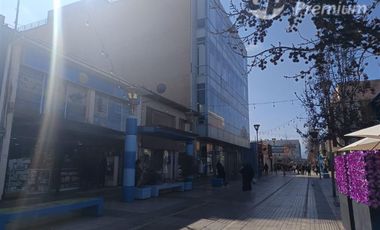 Local Comercial en Venta en GRAN OPORTUNIDAD LOCAL COMERCIAL DE 756MT2 A PASOS DE LA PLAZA DE ARMAS, EN VICUÑA MACKENNA /AV. OVALLE